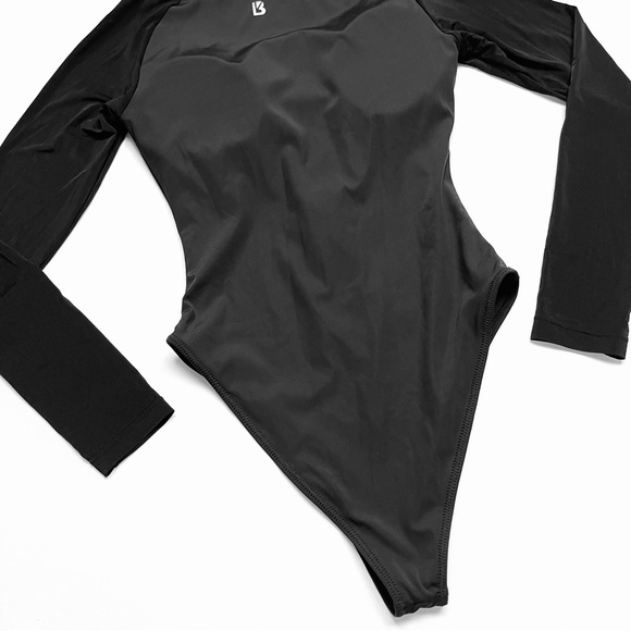 Buffbunny Aquarius Long Sleeve 3/4 Zip-Up Performance Bodysuit - Picture 8 of 9